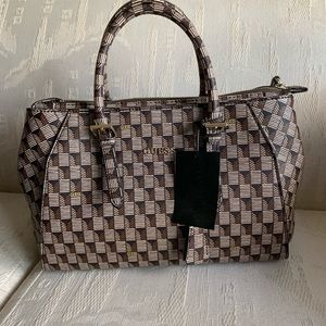 Guess brand purse 👜